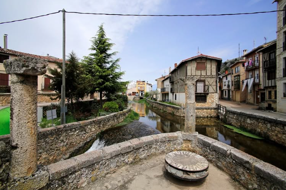 El pueblo de Burgos que es famoso por tener el récord de nombres más ...